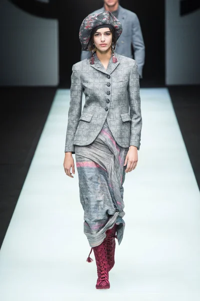 Look 17